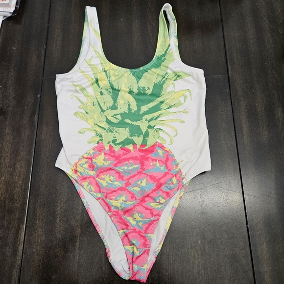 chubbies Other - Chubbies Women’s One Piece Swimsuit Pink Pineapple Print Size small NWOT